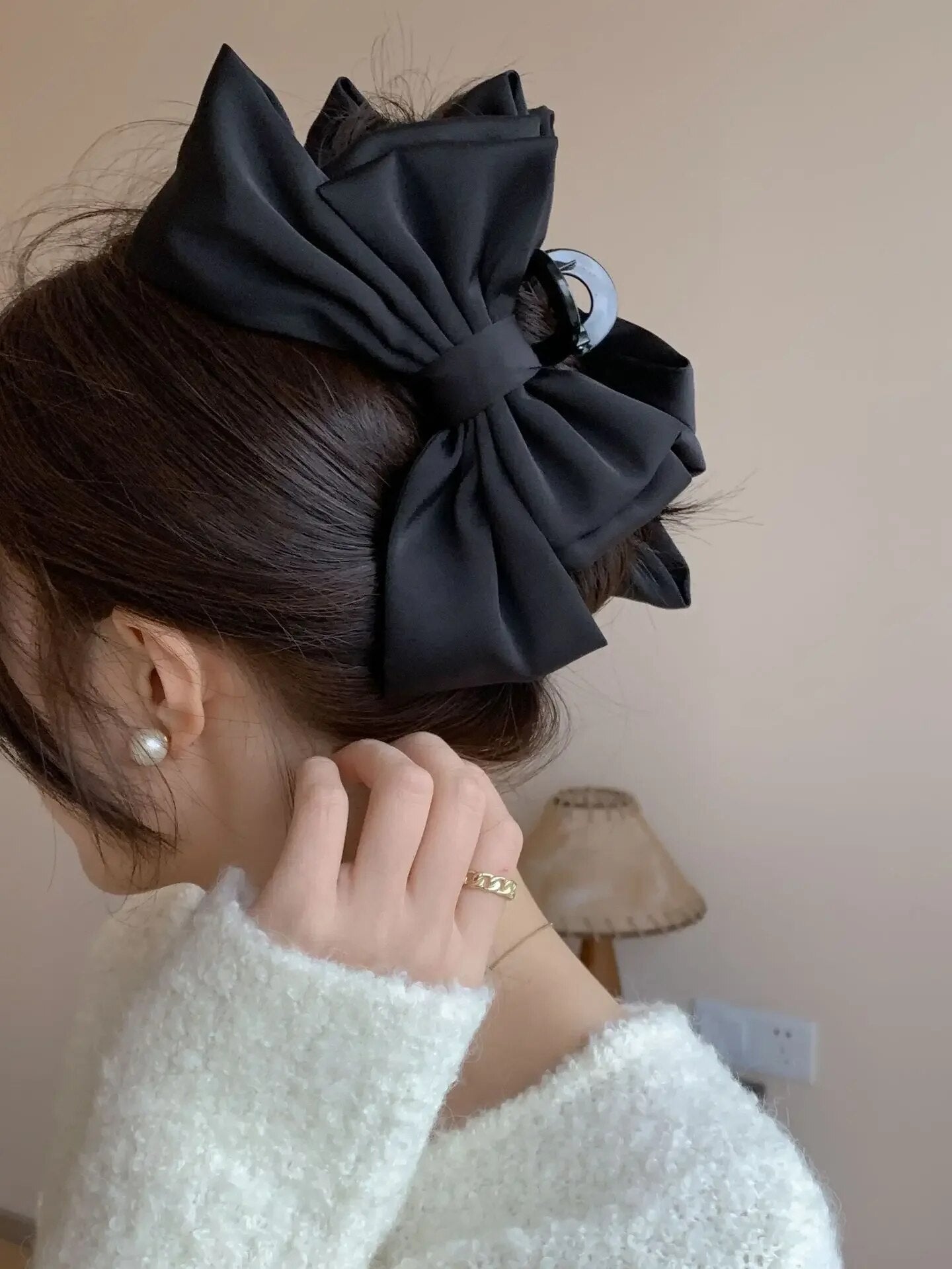 💫Elegant Black Satin Fabric Bow Hair Clip High-end Feel Hair Accessory💌