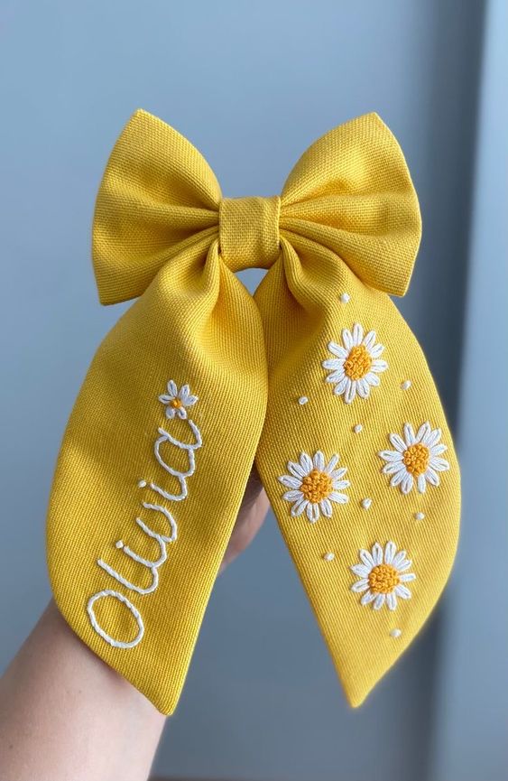 👑Personalized Custom Name Hair Bow Tulip Flower Hand Embroidered Bow💗